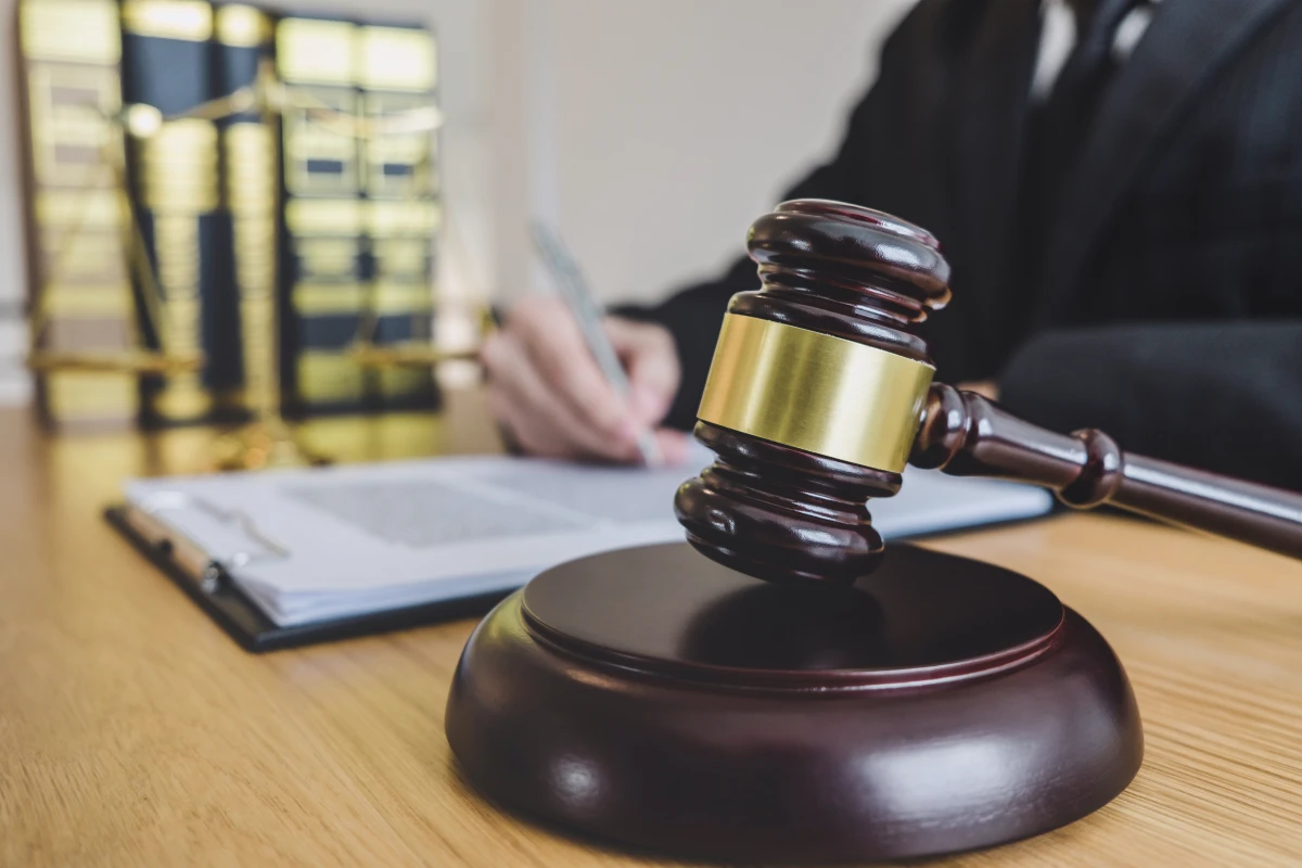 L'avocat, acteur clé dans la négociation de peines alternatives