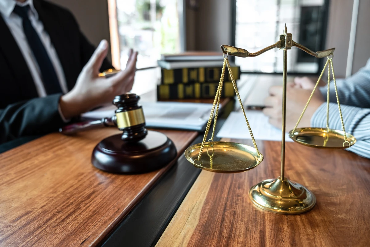 La procédure de comparution immédiate : un dispositif judiciaire accéléré