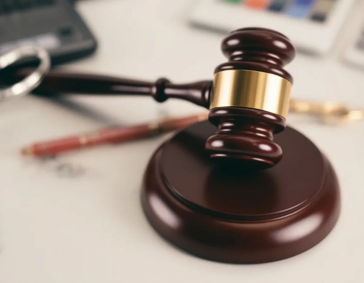 L'injonction de faire en droit civil : un outil juridique puissant pour contraindre à l'exécution